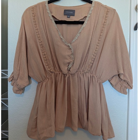 Hudson Gray Tops - Hudson Gray Womens Peach Lace Trim Empire Waist Blouse Top ET1328 Size Large